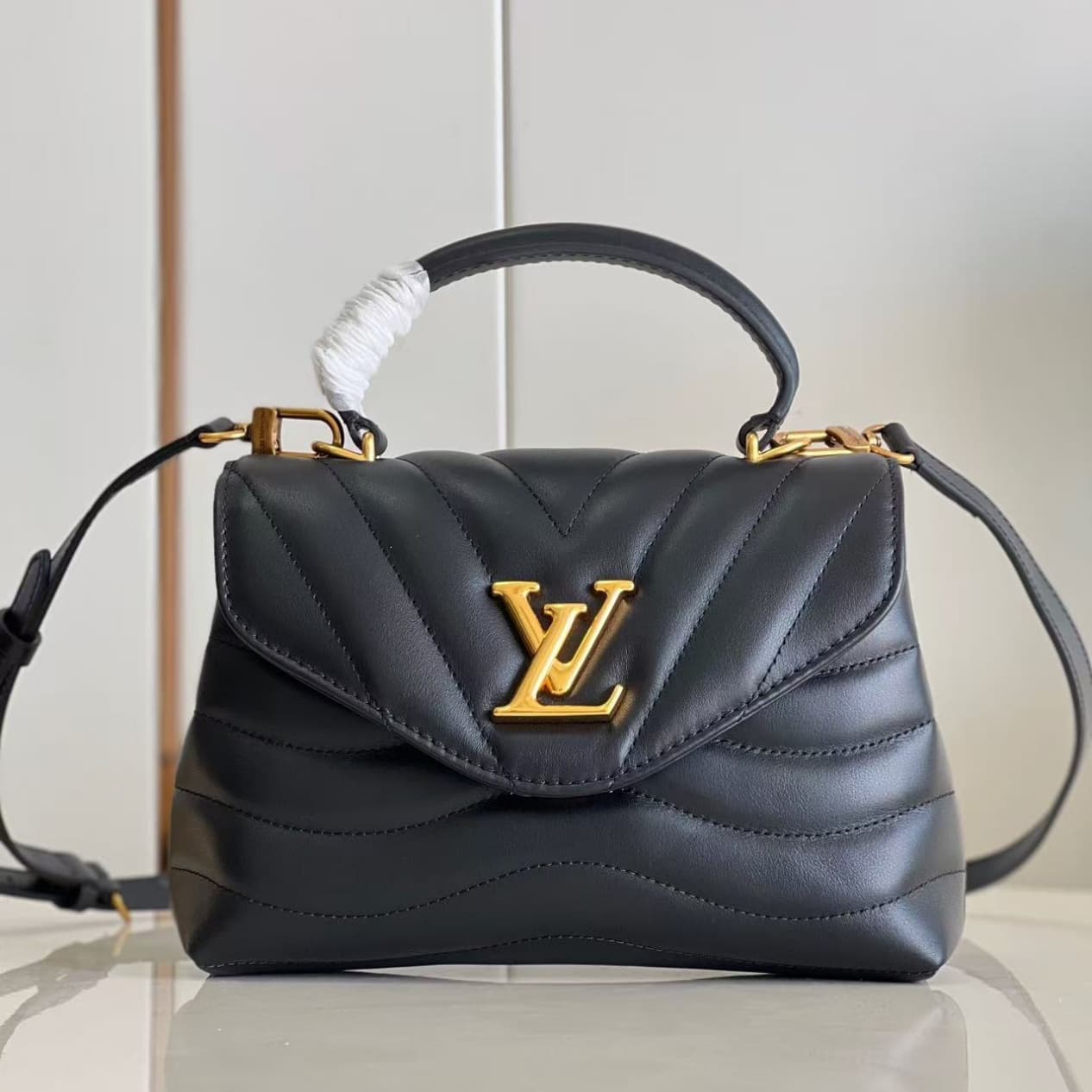 LOUIS VUITTON  bag Fashion handbags LV28