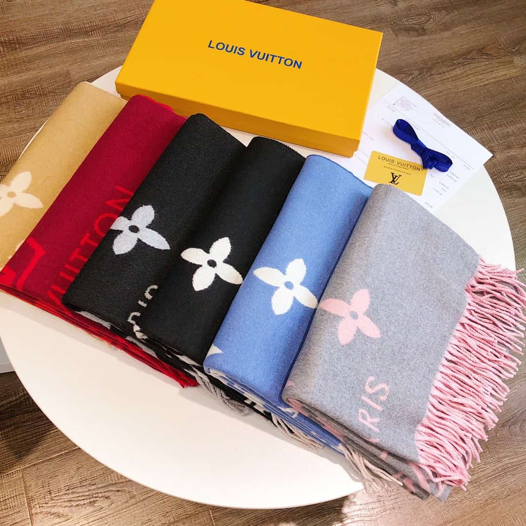 LOUIS VUITTON  SCARF 31